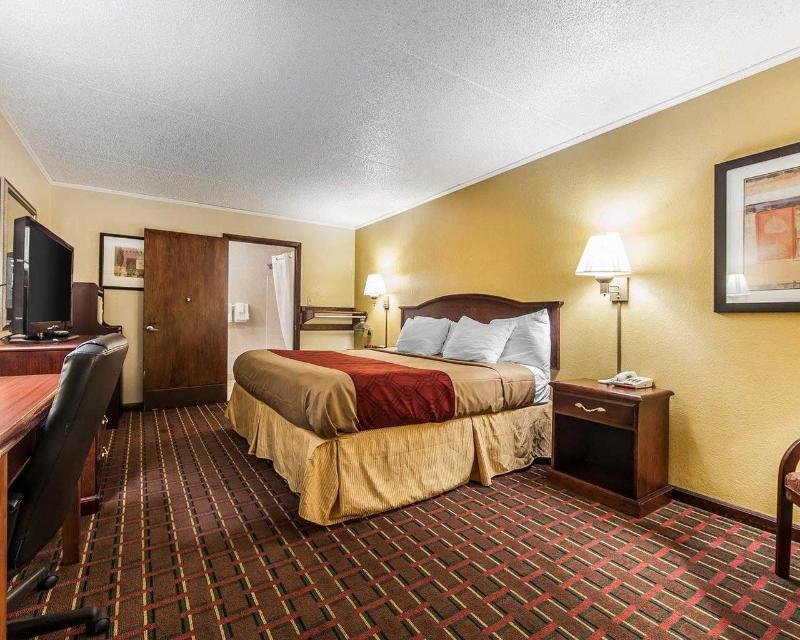 Econo Lodge Lenoir City Exterior photo